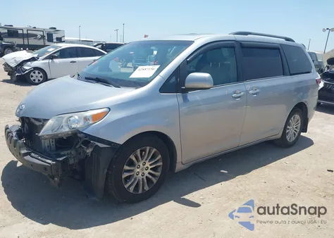 2016 Toyota Sienna Xle 8 Passenger из США, поврежденный, VIN 5TDYK3DC5GS752657